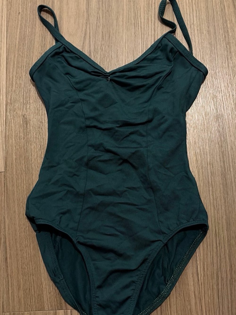 Dark green Leo